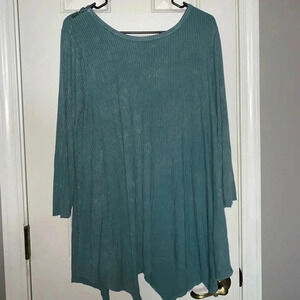 NWOT Teal Top ☑️